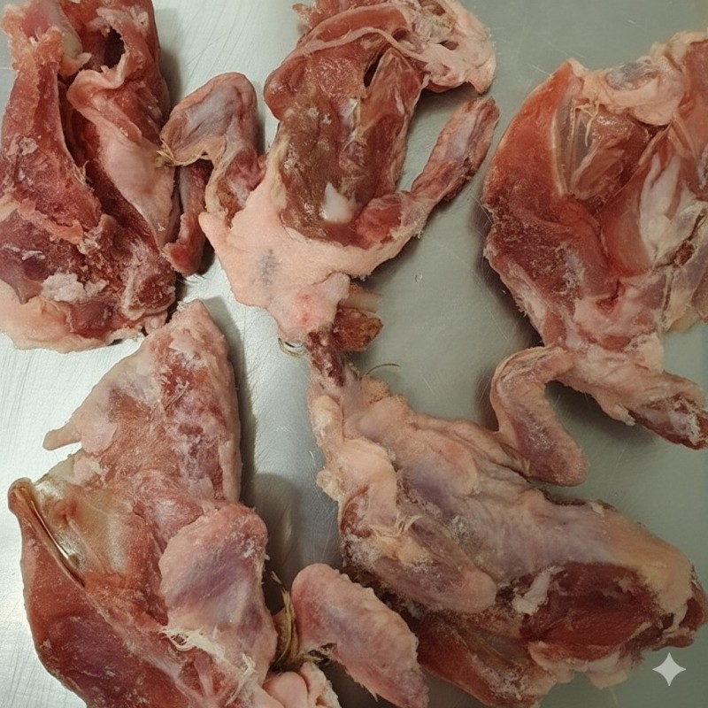 CONGELE - CARCASSE DE CAILLE  - (SACHET +/- 1KG)